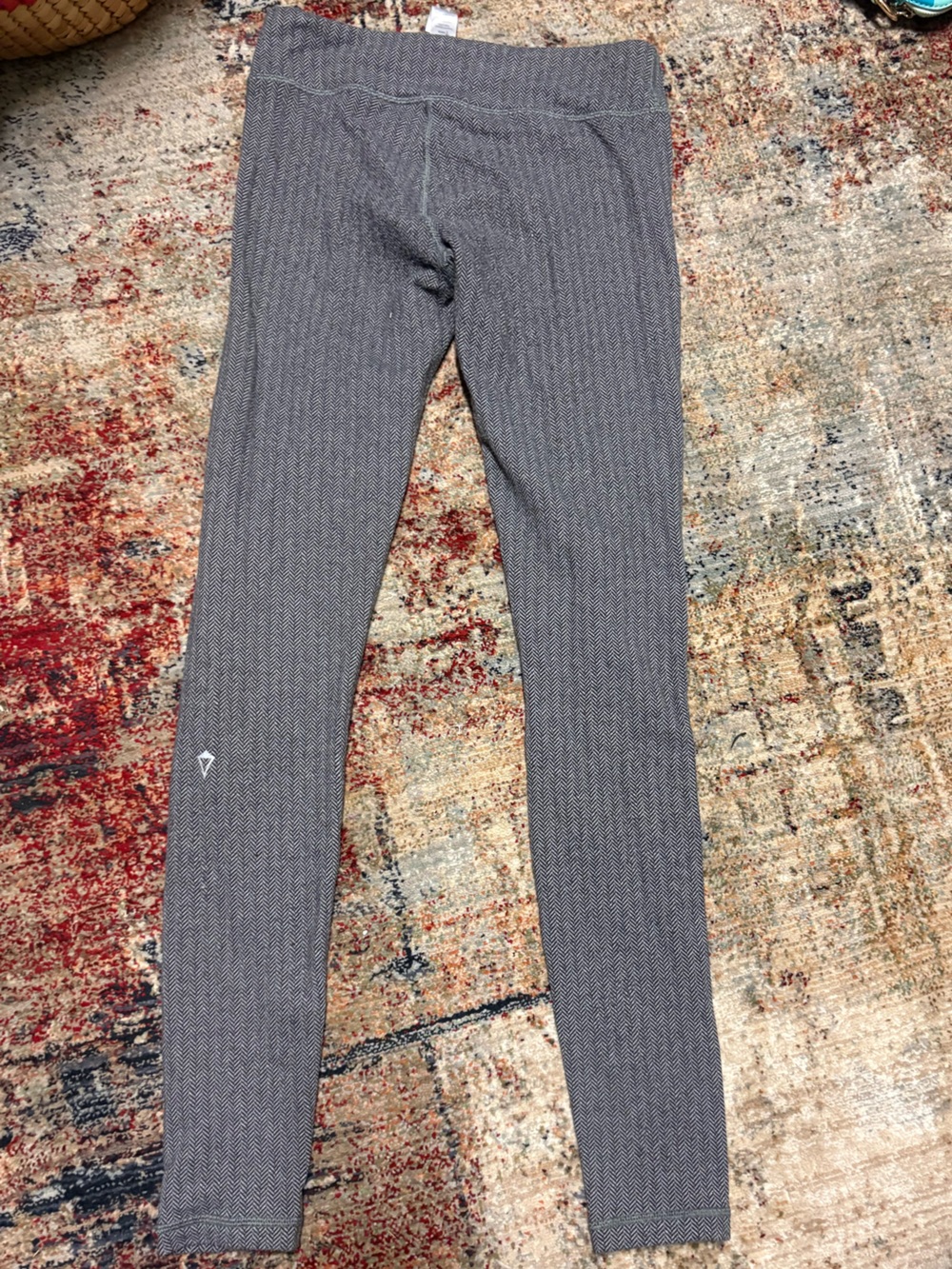 Ivivva Gray Chevron Knit Leggings